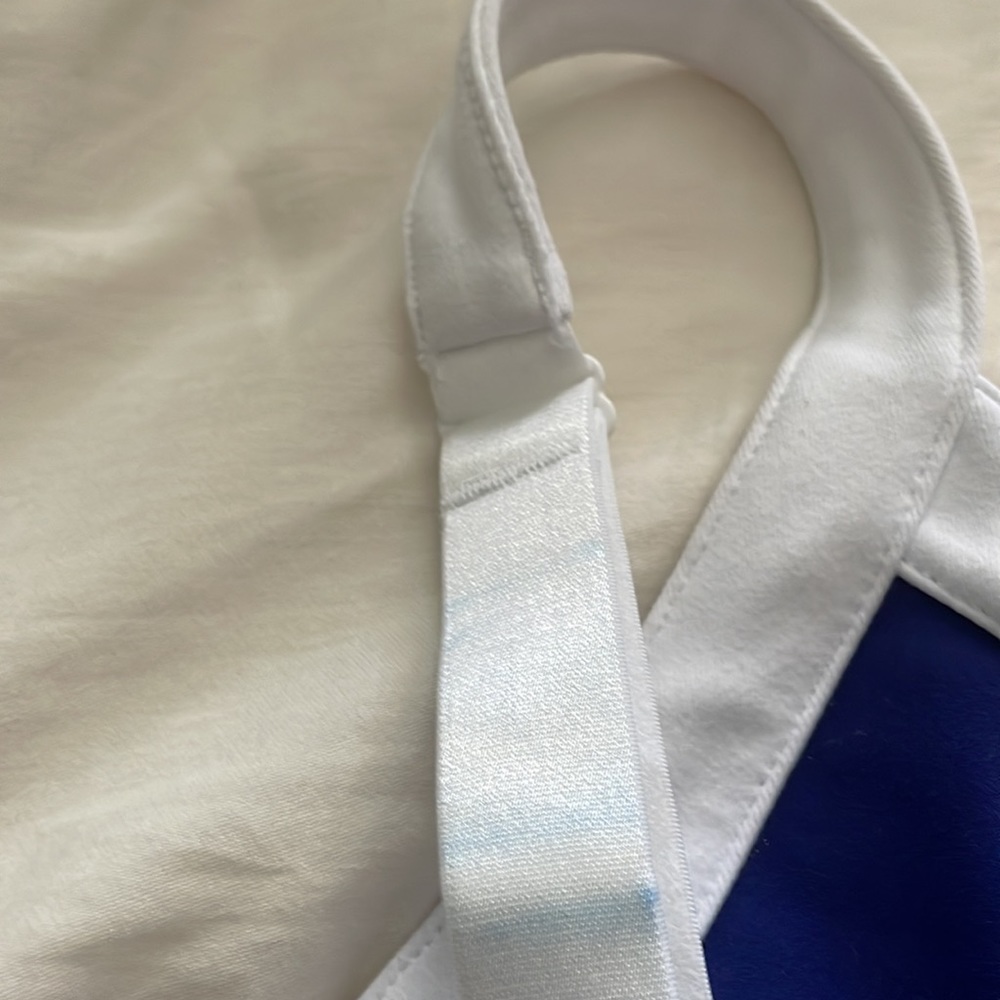 Fabletics sports bra NWT - Picture 3 of 4